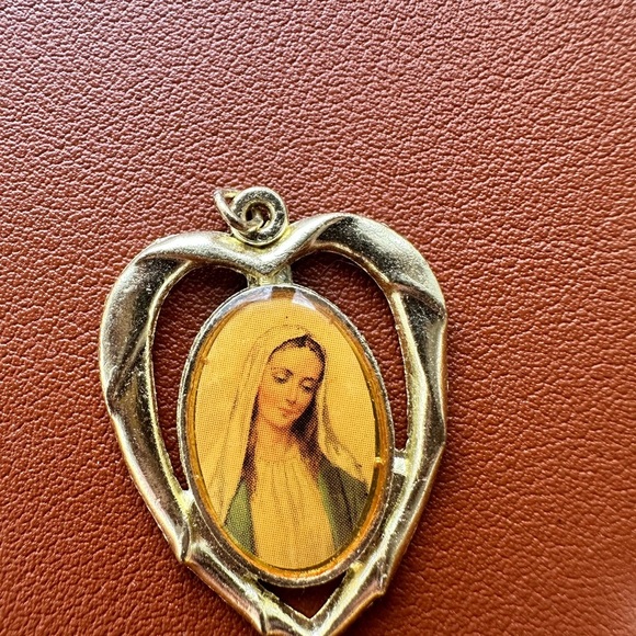 Chaplet Rosary w Two Mother Mary Charms‎ - - Picture 4 of 4